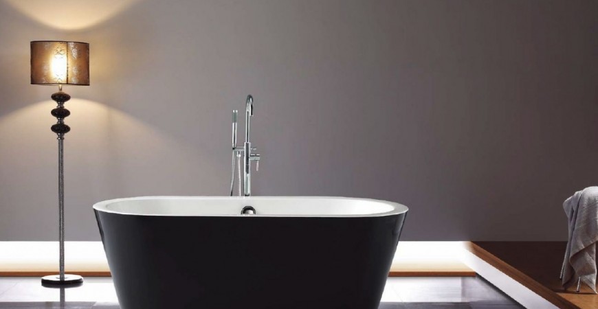 Galaxy Black Oval Freestanding Bath